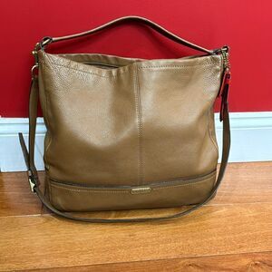 Coach British Tan Leather Hobo Adj. Strap 2 Way Shoulder Zip Close